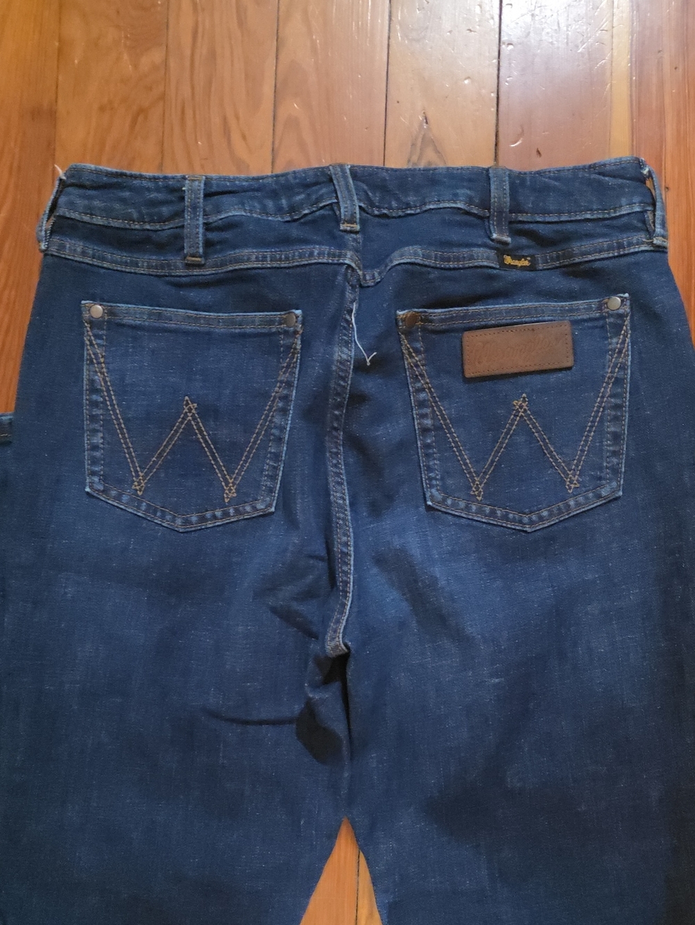 Wrangler Women's Dark Blue Bootcut Jeans with Pocket Stitch 32 x 34